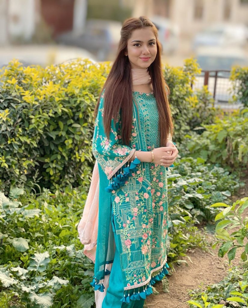 Beautiful Syeda Tuba Aamir Latest Pictures Reviewit.pk