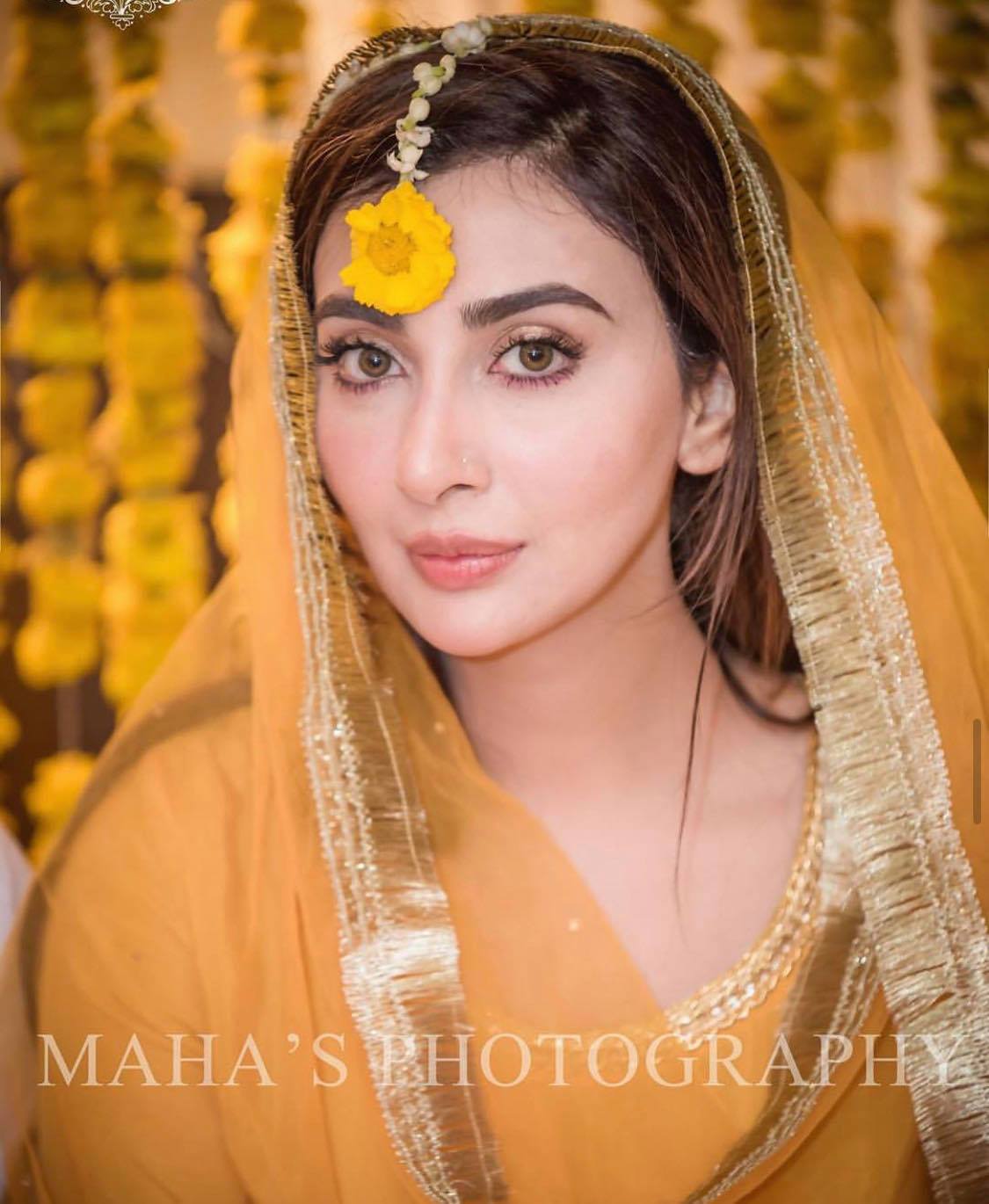 Beautiful Mayun Looks of Pakistani Celebrities