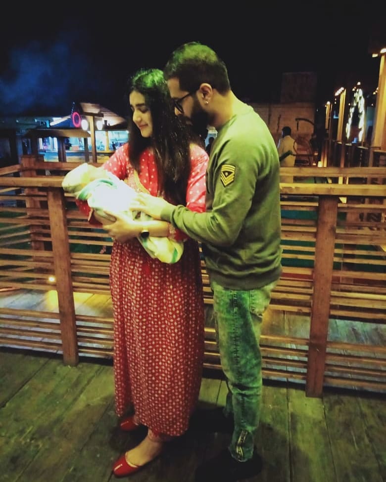 Latest Pictures of Actress Anum Fayyaz with her New Born Son