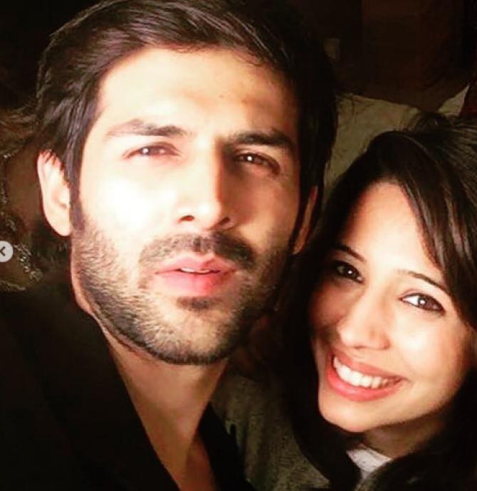 Kartik Aryan's Rare Family Pictures