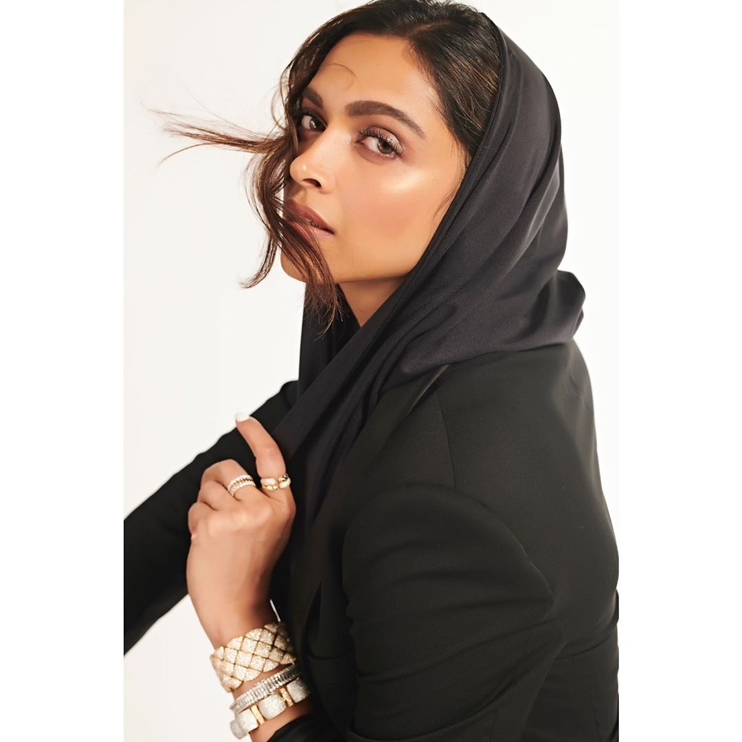 Deepika Padukone's New Photoshoot for Radio Mirchi Awards 2020