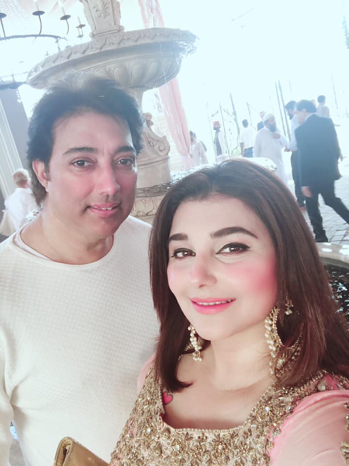 Beautiful Latest Pictures of Javeria and Saud at a Recent Wedding Event