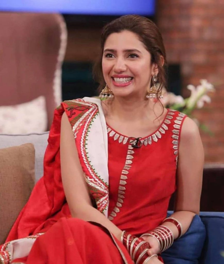 10 Beautiful Red Dresses Worn By Mahira Khan | Reviewit.pk