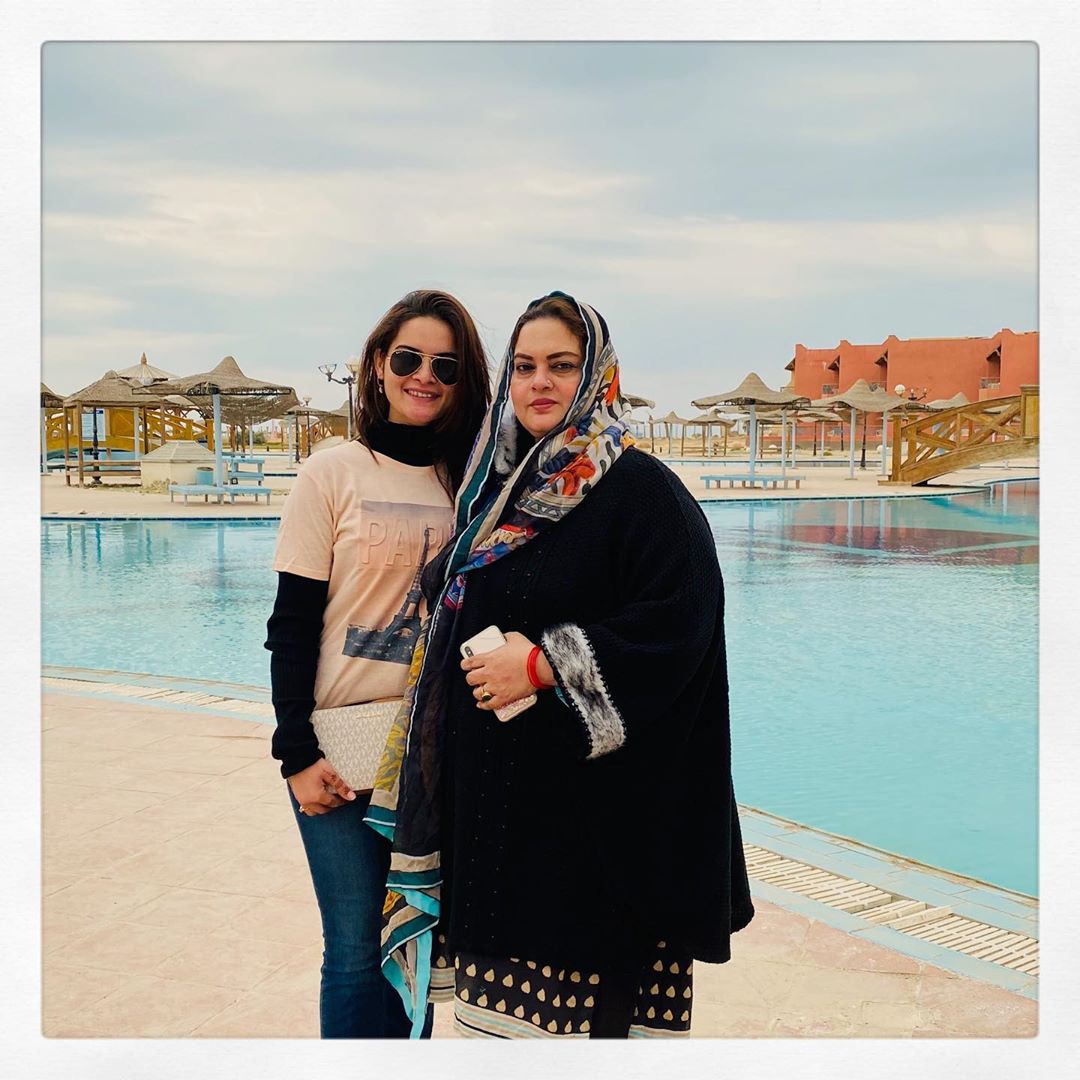 Actress Minal Khan's Latest Pictures with her Mother from Egypt