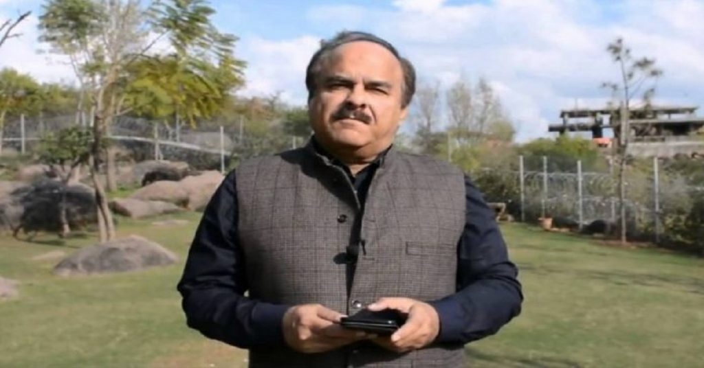 Celebrities Pour In Condolences For The Sad Demise Of Senior PTI Leader Naeem Ul Haq