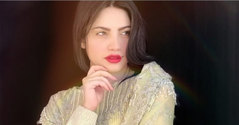 Neelam Muneer Khan Receives A Beautiful Present She’s Grateful For