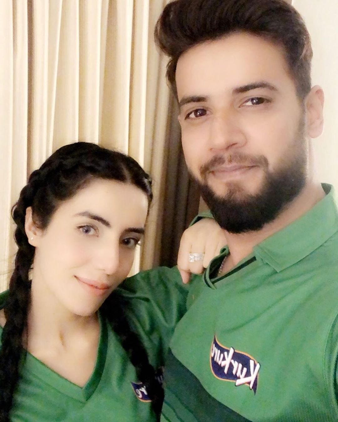 Cricketer Imad Wasim Latest Pictures with his Wife Sania