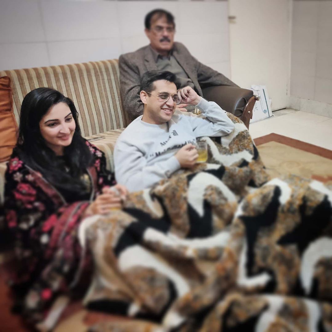 Syed Shafaat Ali Beautiful Pictures with his Wife and Son