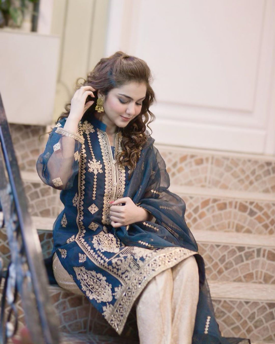 Syeda Tuba Amir Latest Pictures with Husband Aamir Liaquat