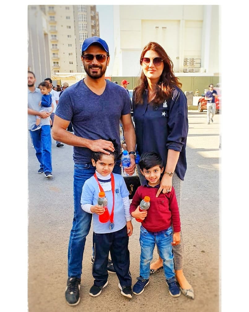 Latest Pictures of Zahid Ahmed with his Wife and Kids