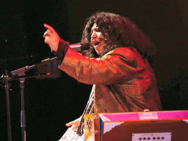 Beautiful Family of Abida Parveen – Unseen Photos