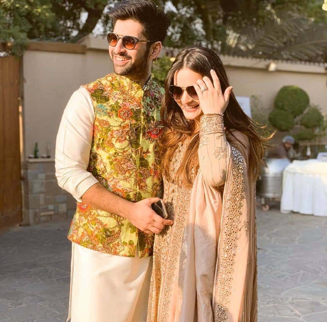 Pakistani Celebrities Whose Wives Are Always By Their Side