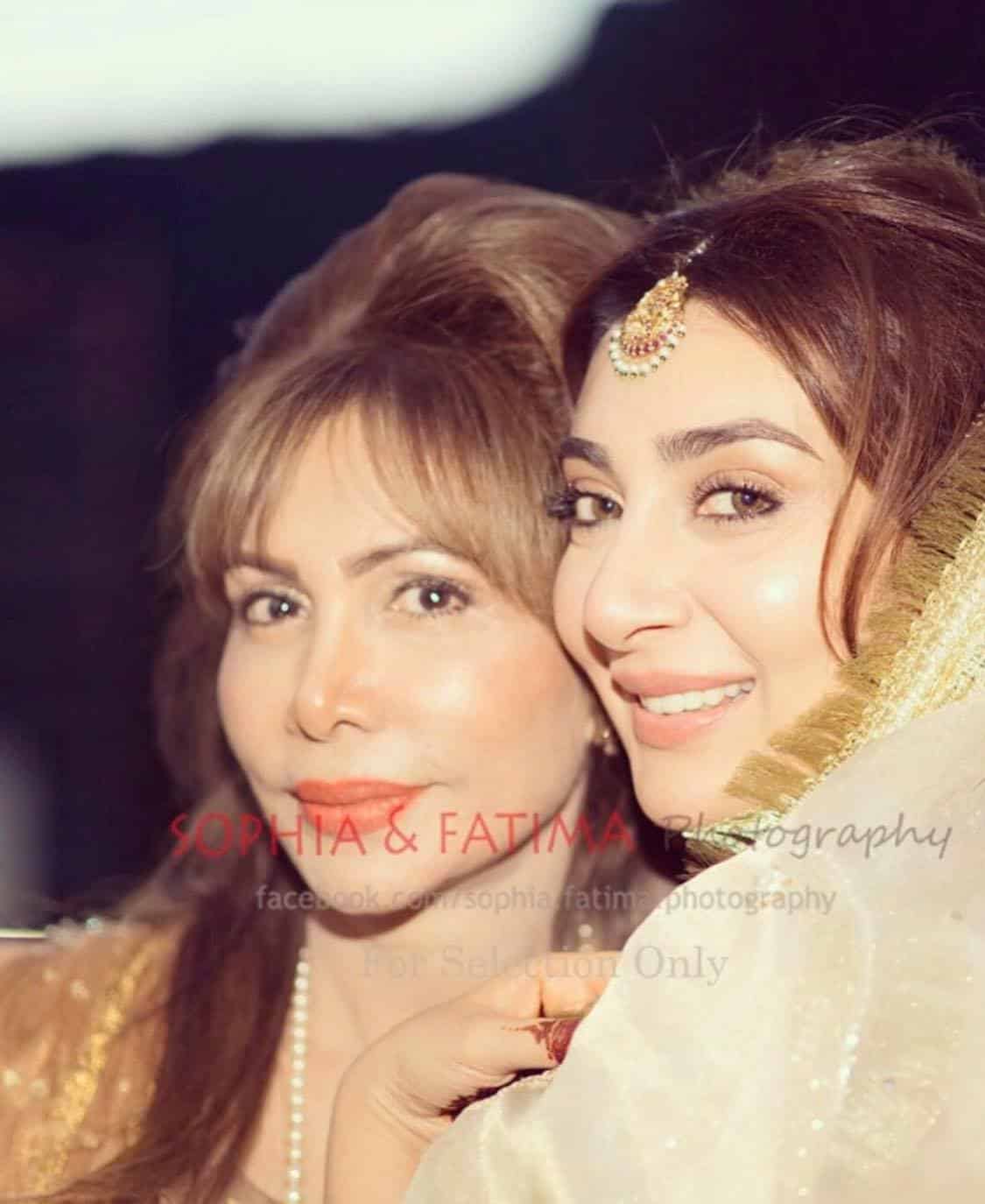 Young Looking Mothers of Pakistani Celebrities