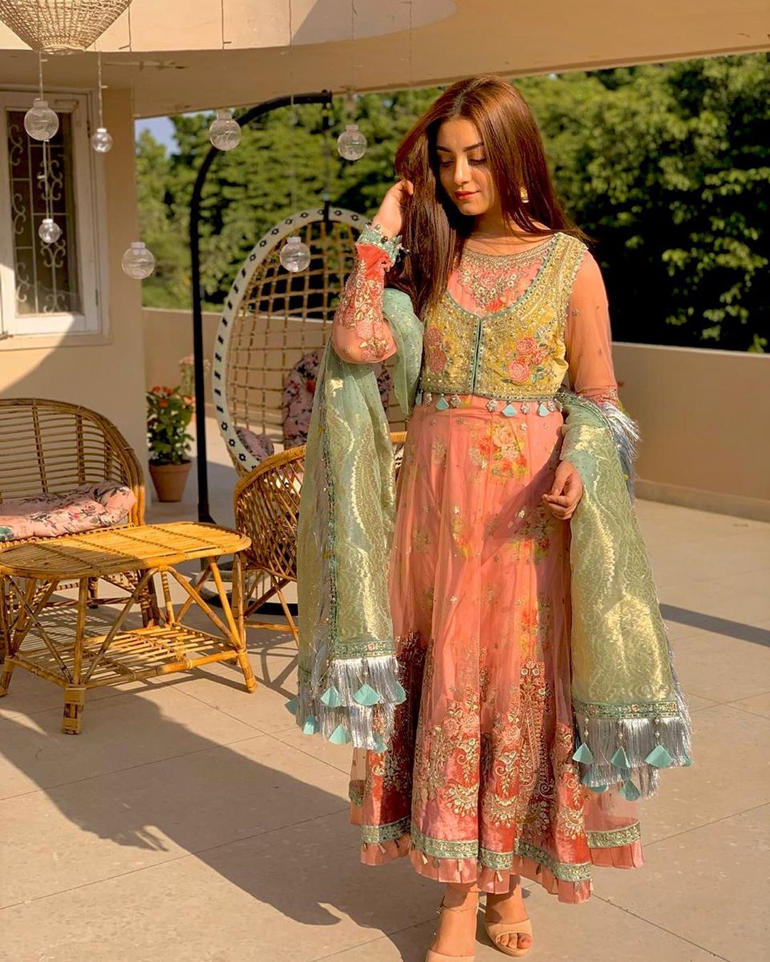 Latest Beautiful Clicks of Ehd-e-Wafa Actress Alizeh Shah
