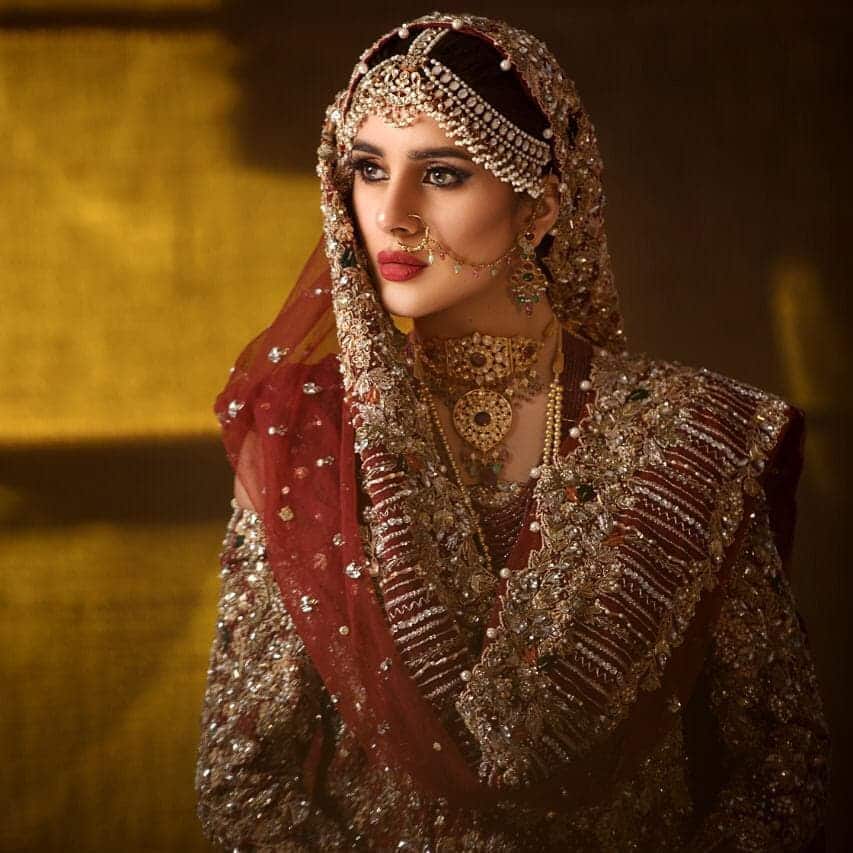 Gorgeous Kubra Khan's Latest Beautiful Bridal Photo Shoot