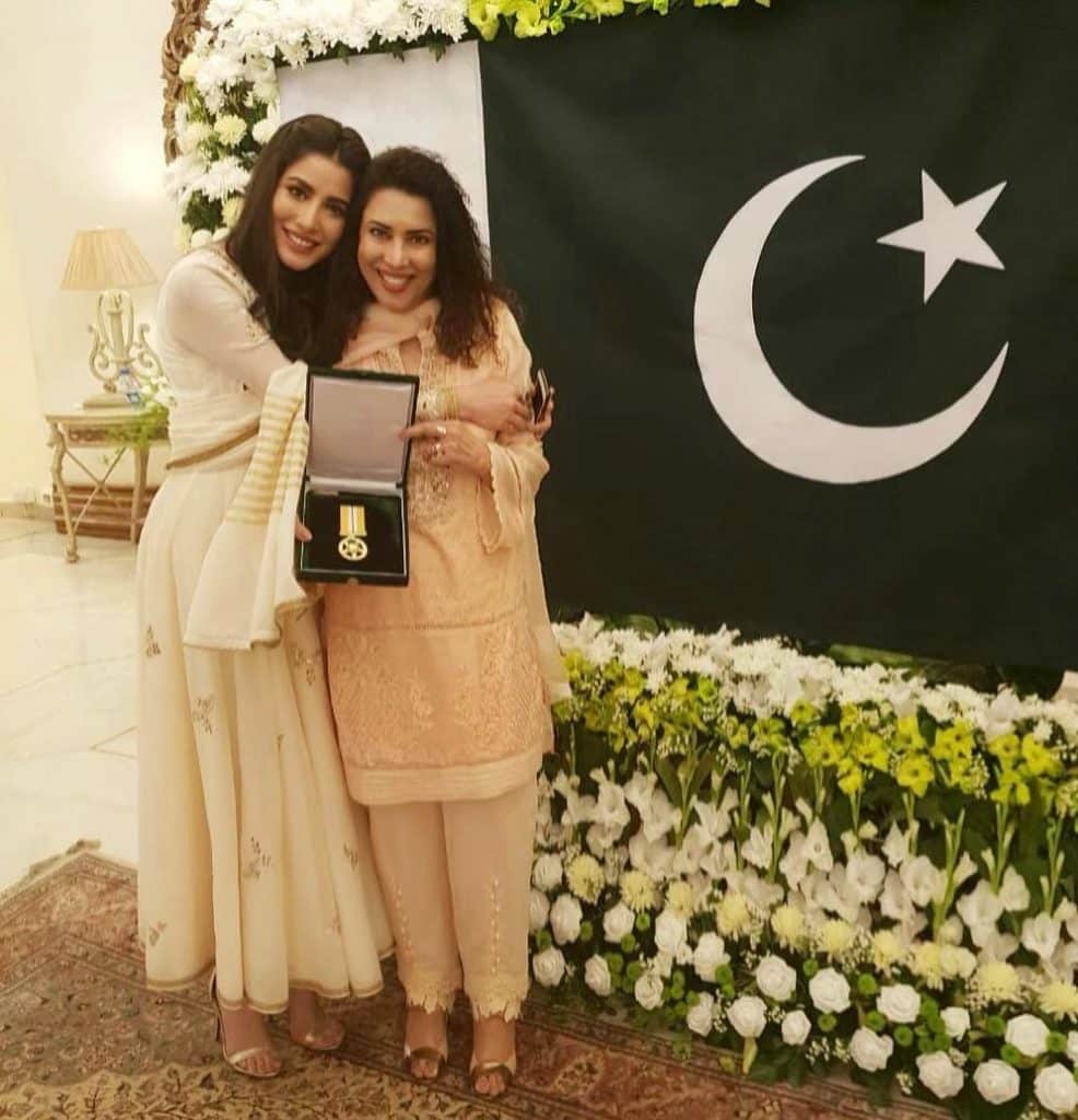 Mehwish Hayat Remembers Time Of Receiving Tamgha-e-Imtiaz