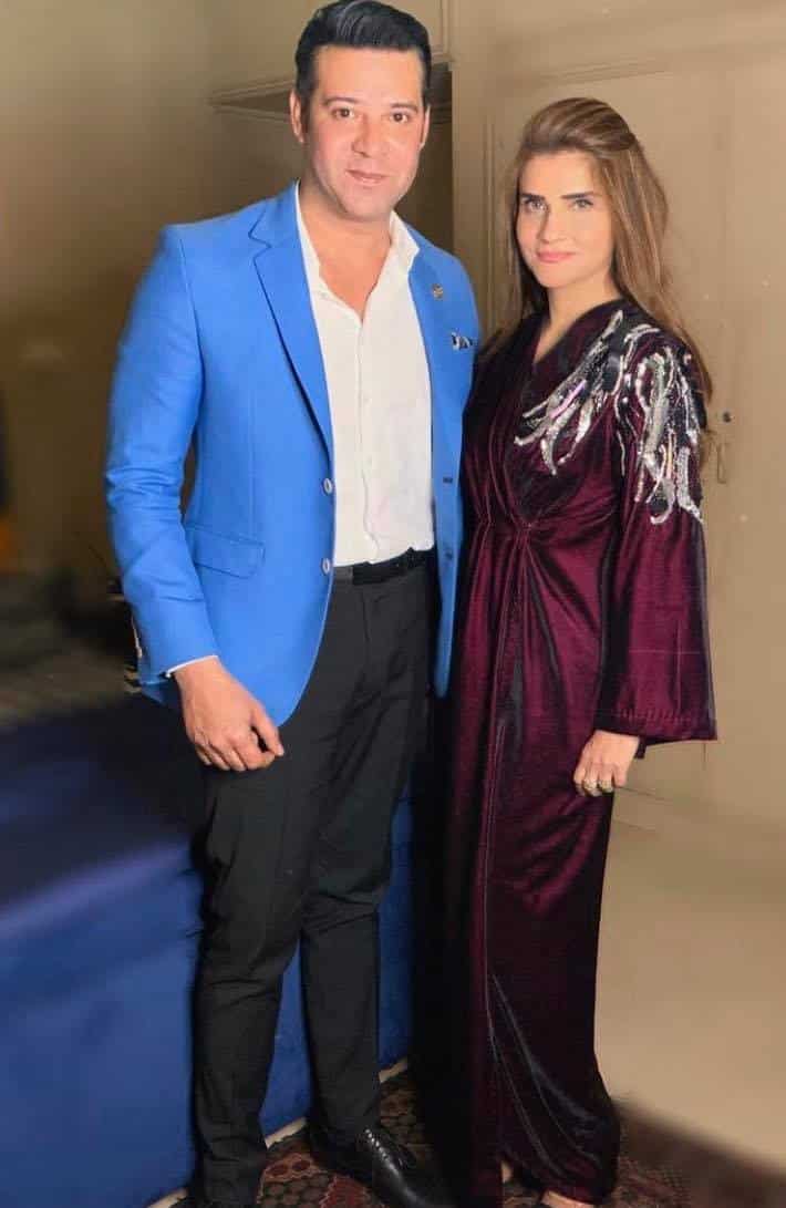 Pakistani Celebrities Whose Wives Are Always By Their Side