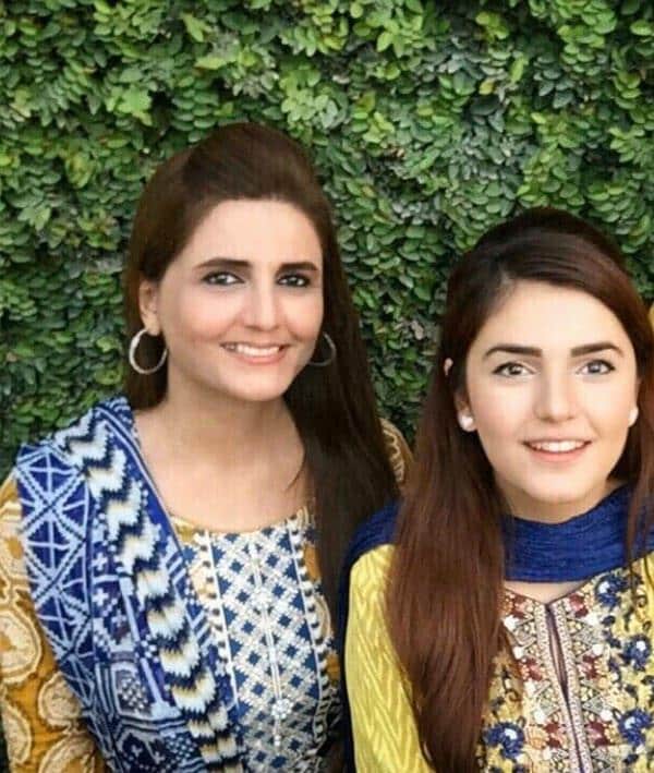 Young Looking Mothers of Pakistani Celebrities