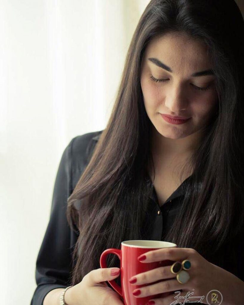 Muniba Mazari Disgusted By Fayyaz Ul Hassan's Comments