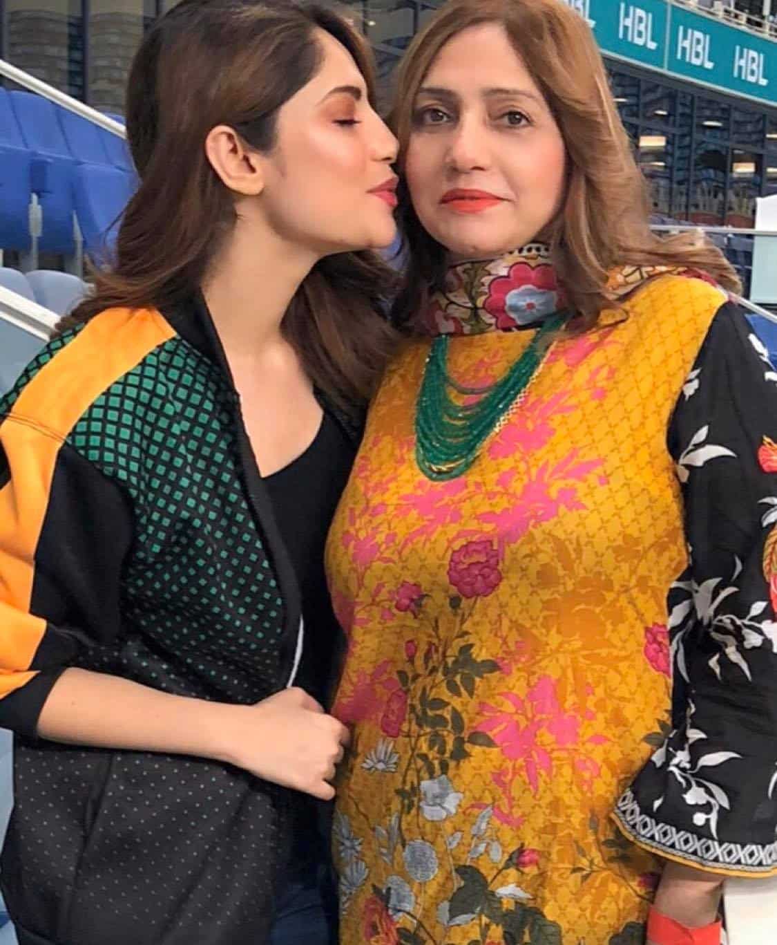 Young Looking Mothers of Pakistani Celebrities