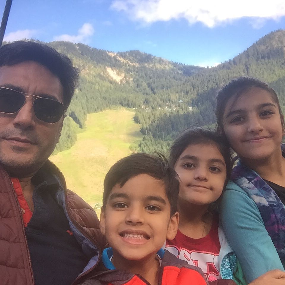 Unseen Pictures of Adnan Siddiqui with Family and Close Friends