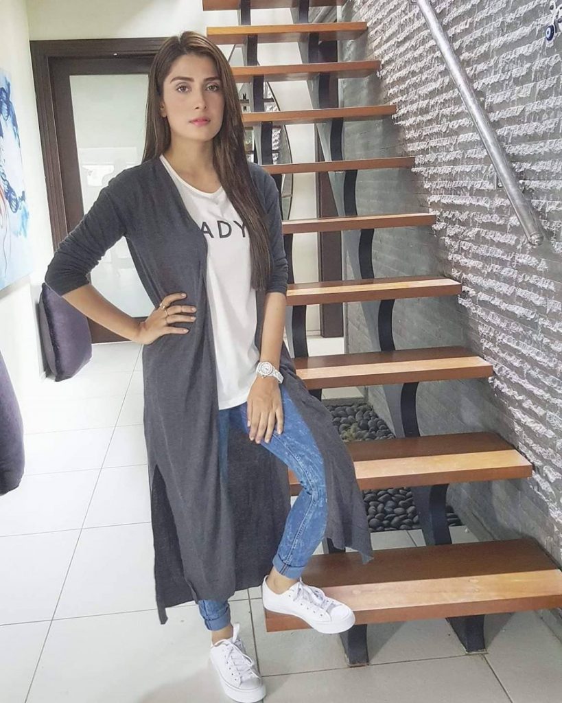 Beautiful Pictures of Ayeza Khan in Casual Dresses