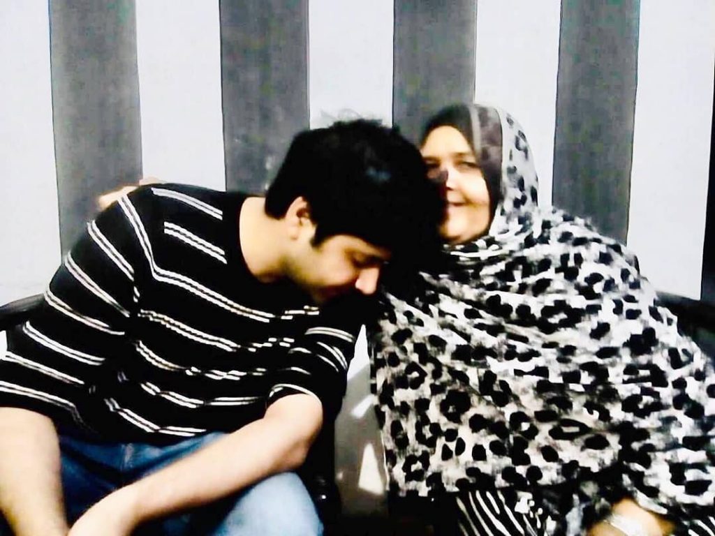 Cute Family Pictures of Imran Ashraf