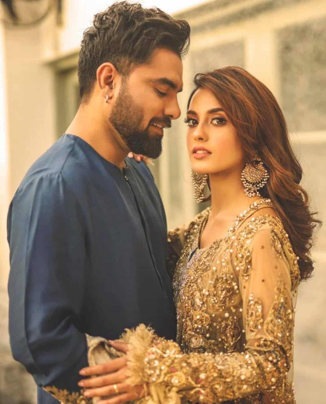 Pakistani Celebrities Whose Wives Are Always By Their Side