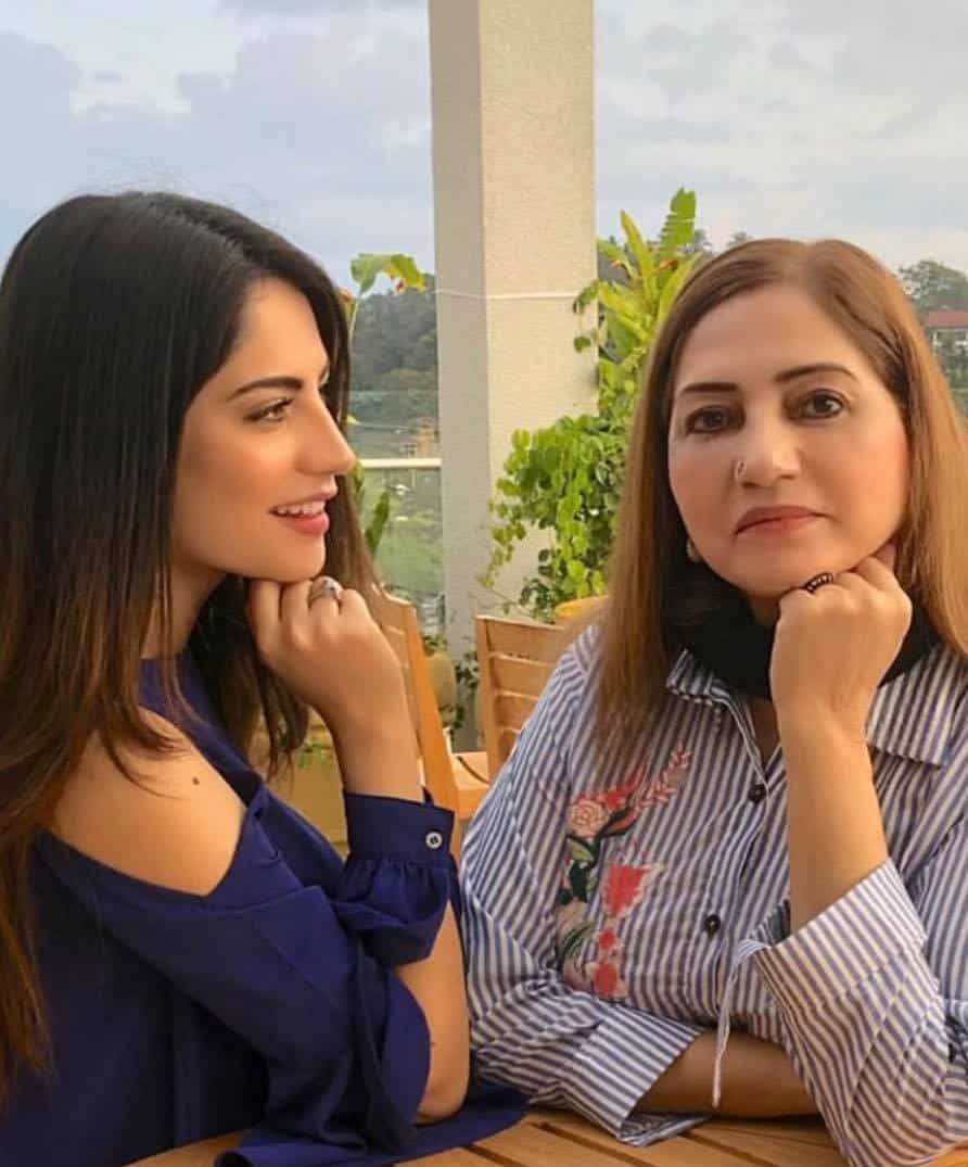 Young Looking Mothers of Pakistani Celebrities