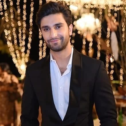 Latest Pictures of Newly Wed Couple Sajal and Ahad