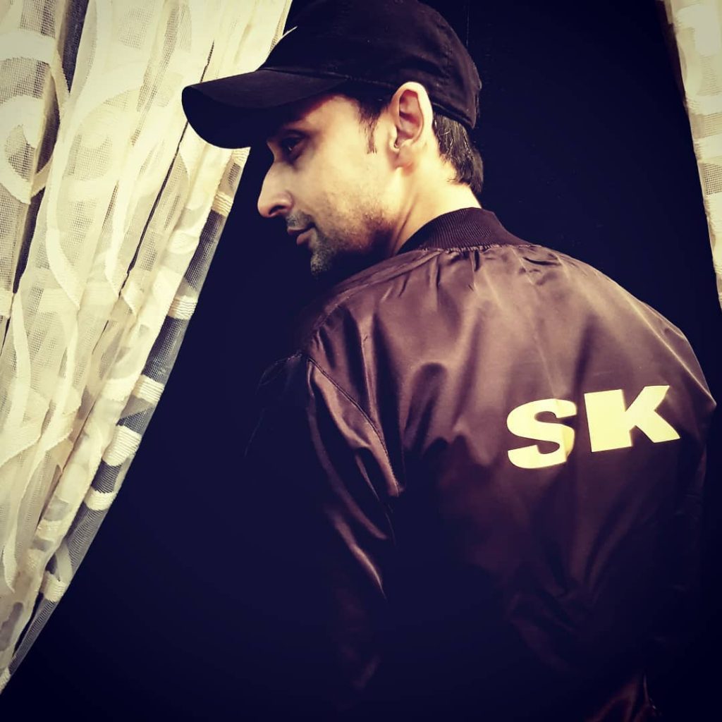 Classy Pictures of Sami Khan