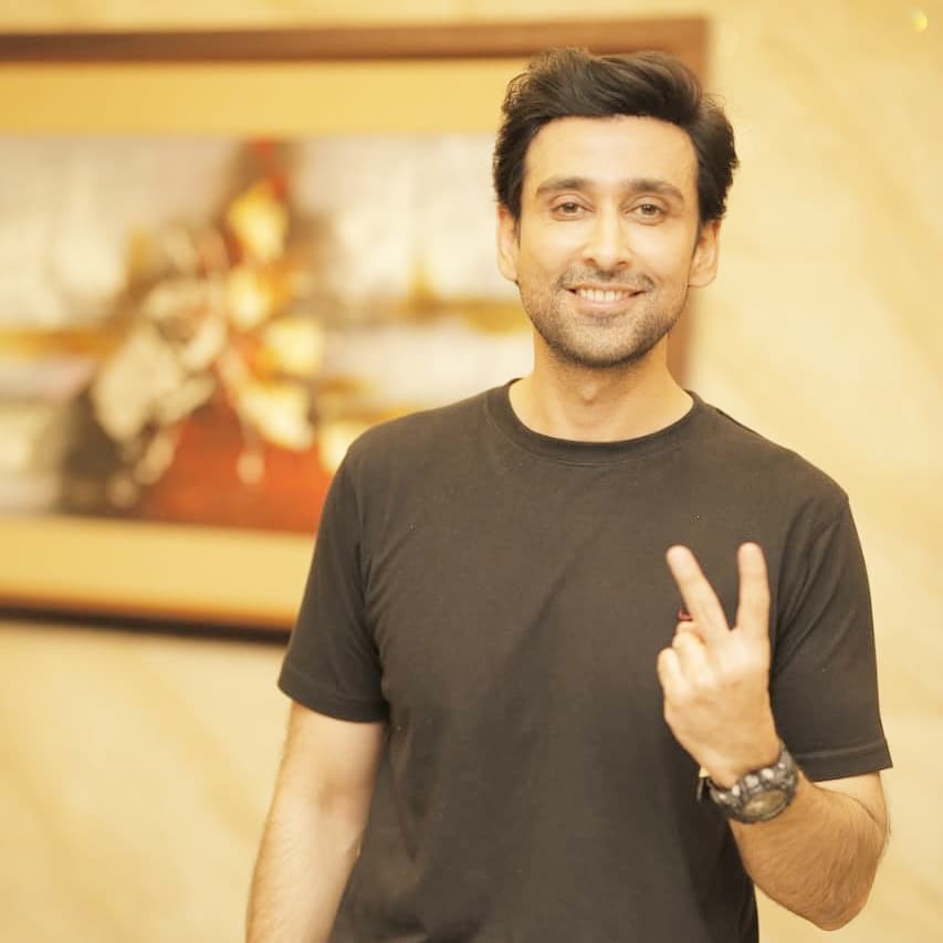 Classy Pictures of Sami Khan