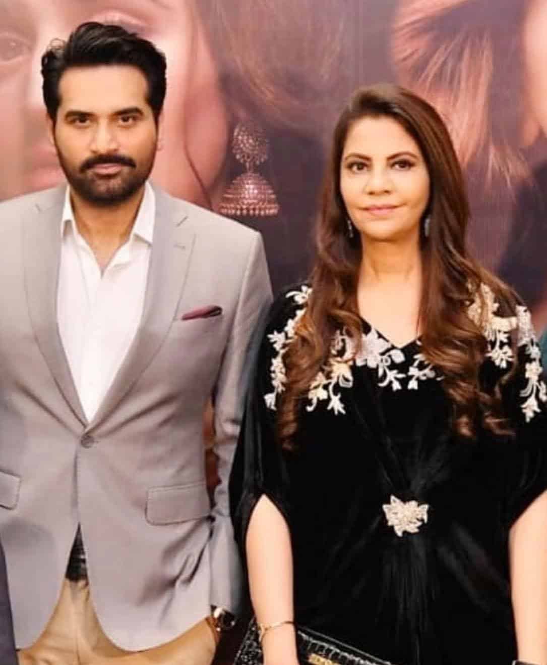 Pakistani Celebrities Whose Wives Are Always By Their Side