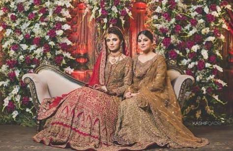 Beautiful Pakistani Celebrities on Their Sisters Wedding