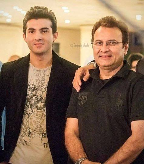 Famous Pakistani Fathers and Sons of Showbiz Industry