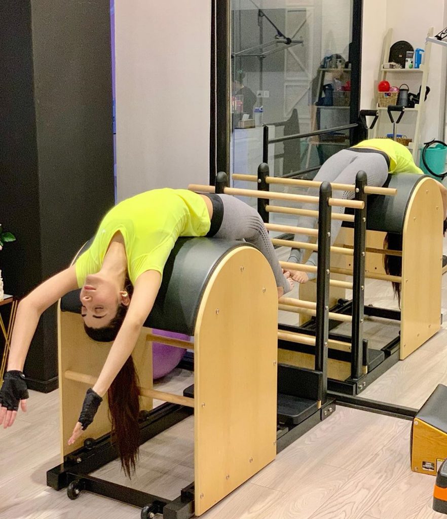 Female Celebrities Who are Regular at Gym!