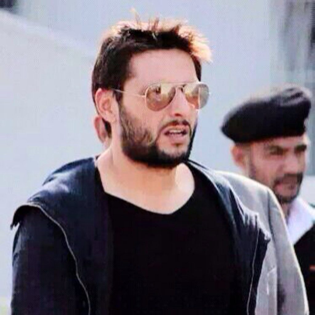 Adorable Video Of Shahid Afridi