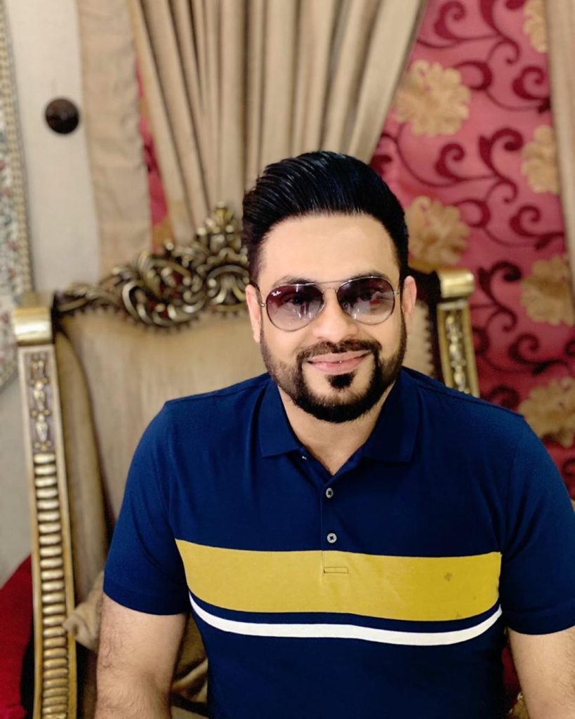 Aamir Liaquat Requests To Feed Stray Animals