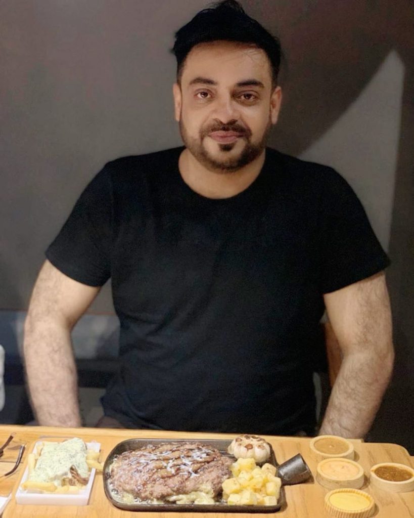 Aamir Liaquat Requests To Feed Stray Animals