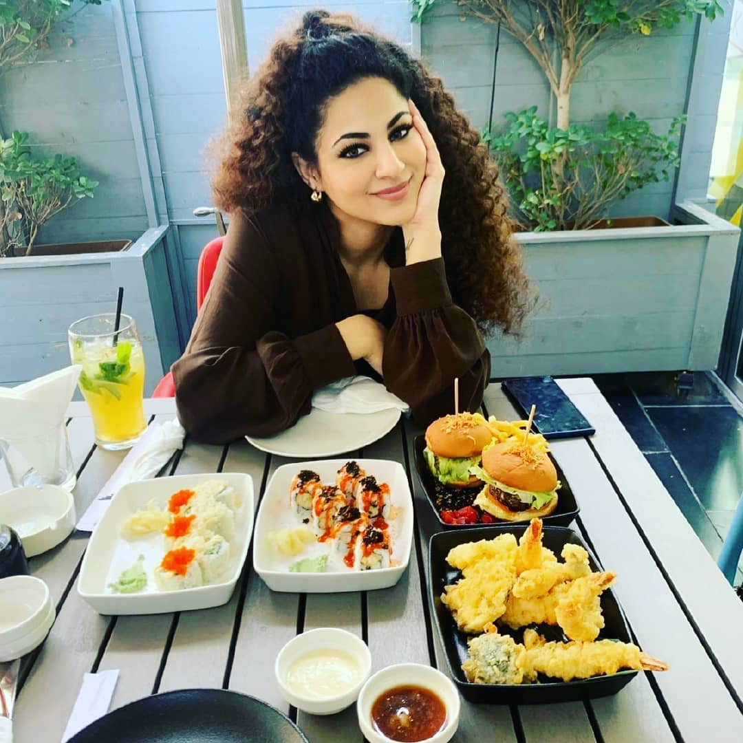 Singer Annie Khalid Latest Pictures with her Daughter