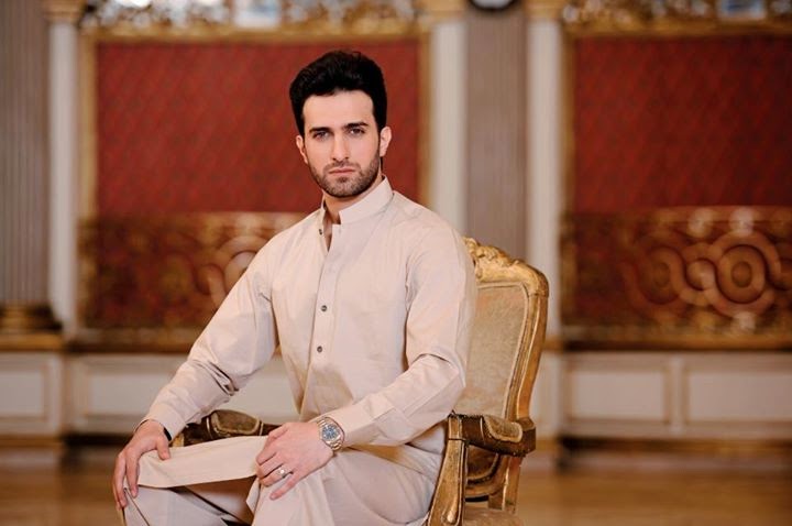 Emmad Irfani’s Kurta Styles That Can Be A Perfect Match For Your Eid Dress