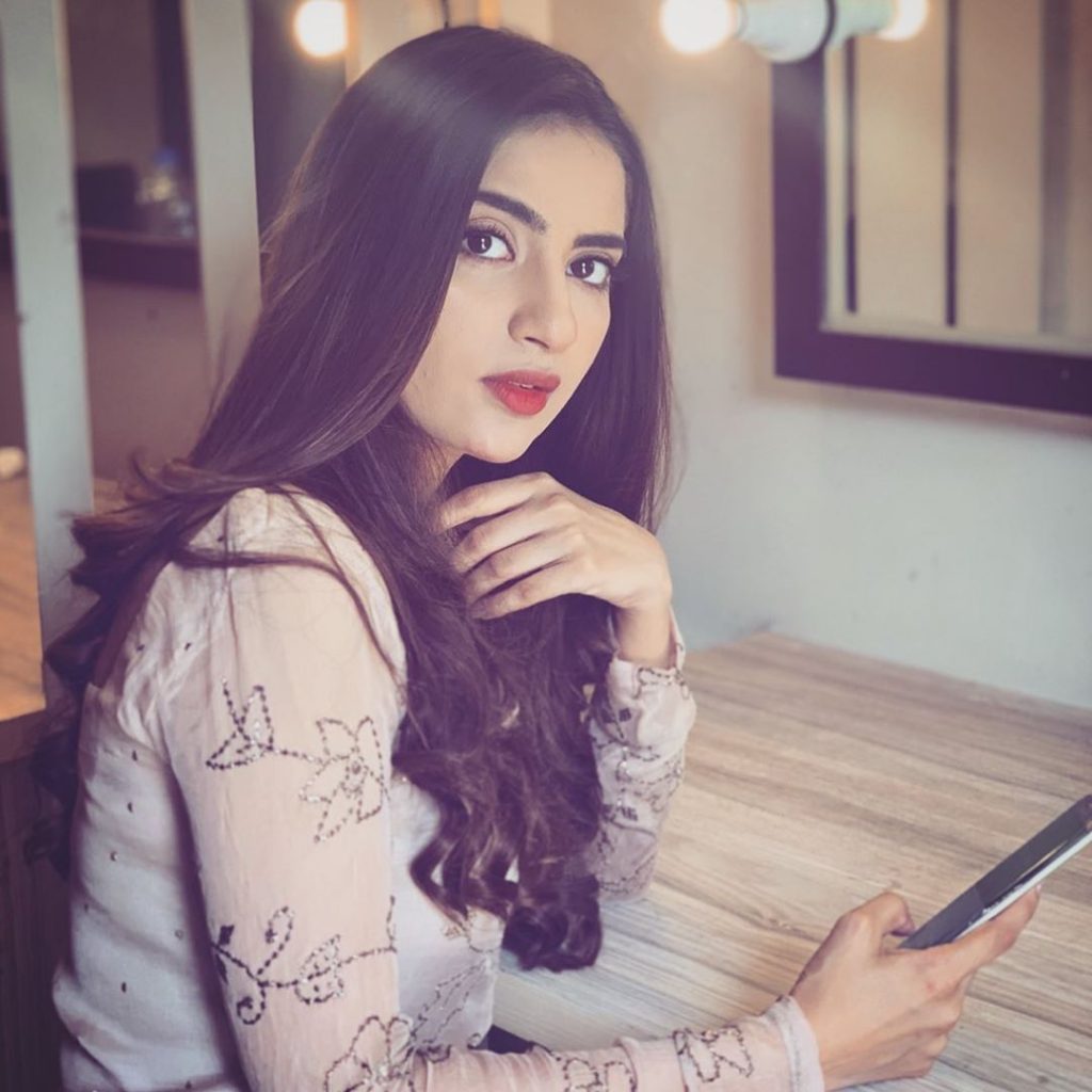 How Saboor Aly Feels On Comparison With Sajal Aly