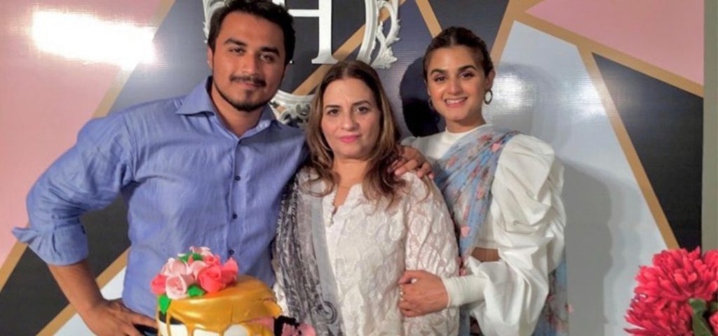 Hira Mani Family - 30 Beautiful Pictures