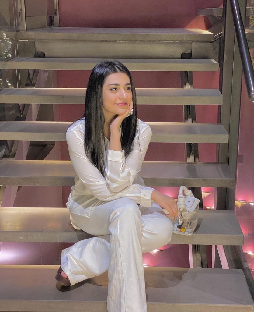 Sarah Khan To Work In A Web Series