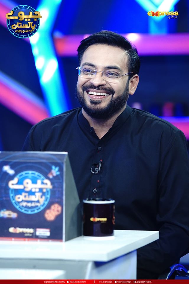 Sumbul Iqbal Pictures from Jeeeway Pakistan Game Show with Dr Aamir Liaquat