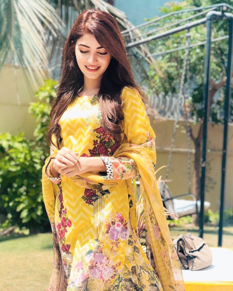 Pakistani Celebrities Pictures from Lock Down Day 17