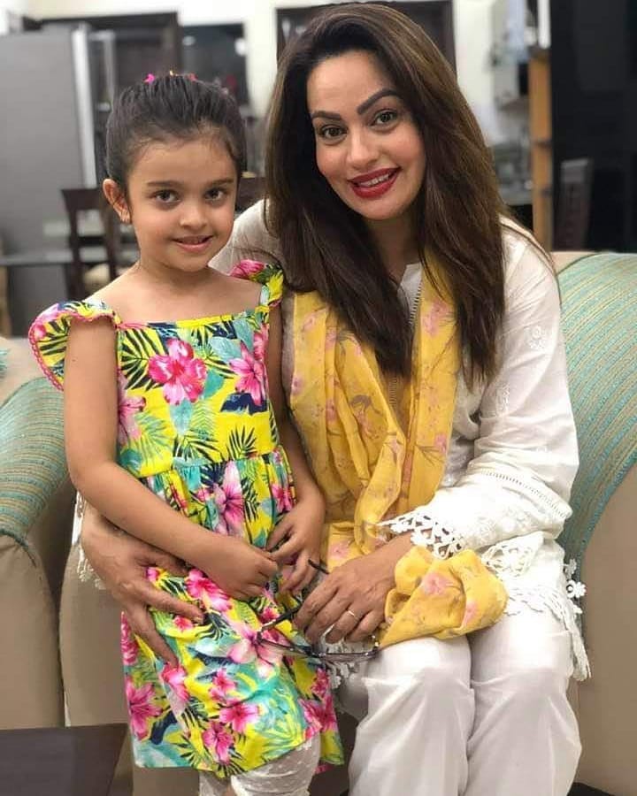 Sadia Imam's Beautiful Clicks with her Daughter and Niece's