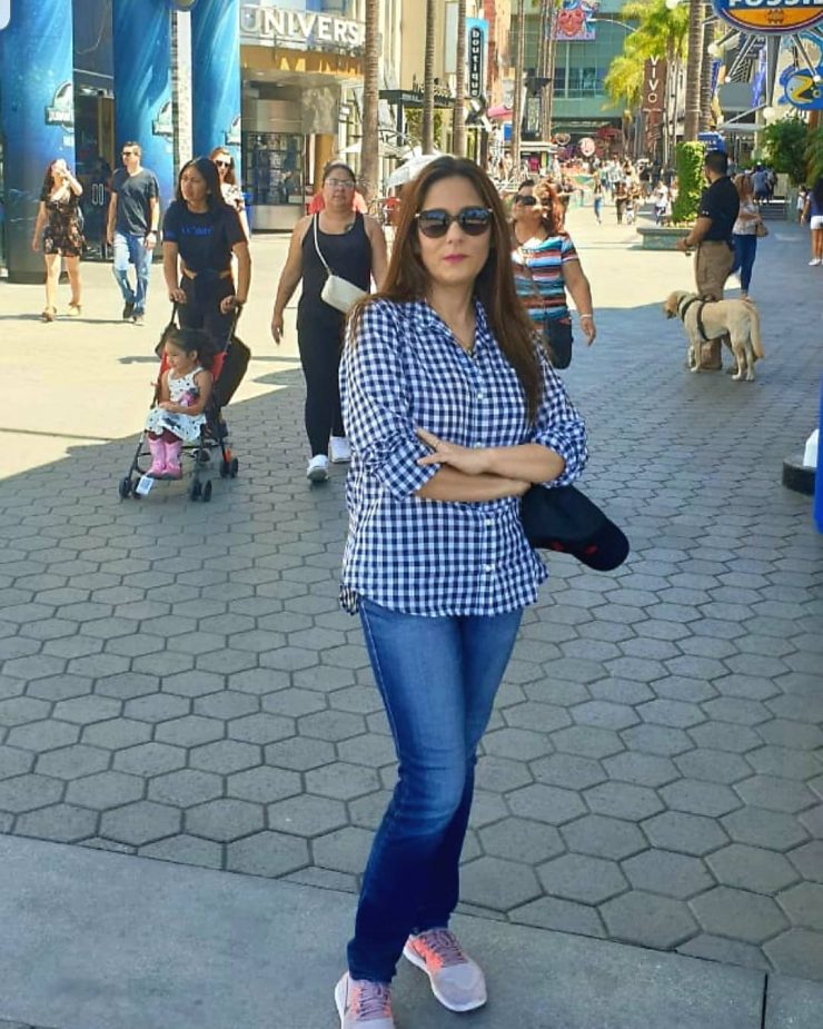 Samra Raza Resembles To Actress Itziar Ituno | Reviewit.pk