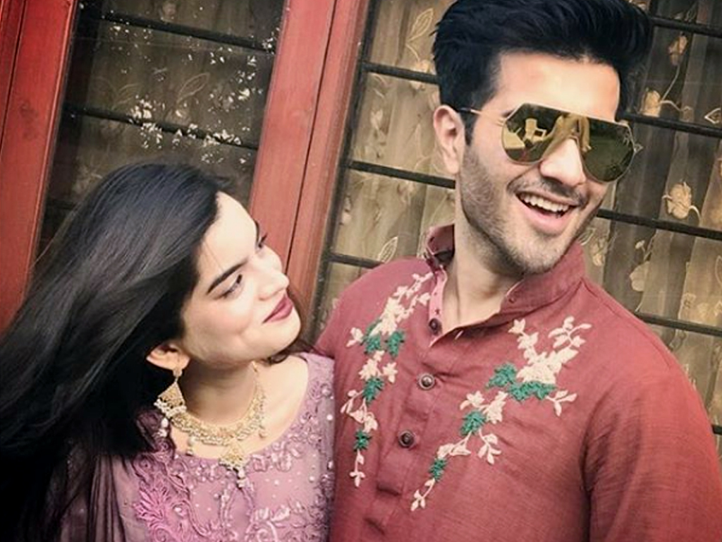 Yasir And Iqra Praise Feroze Khan And Alizey