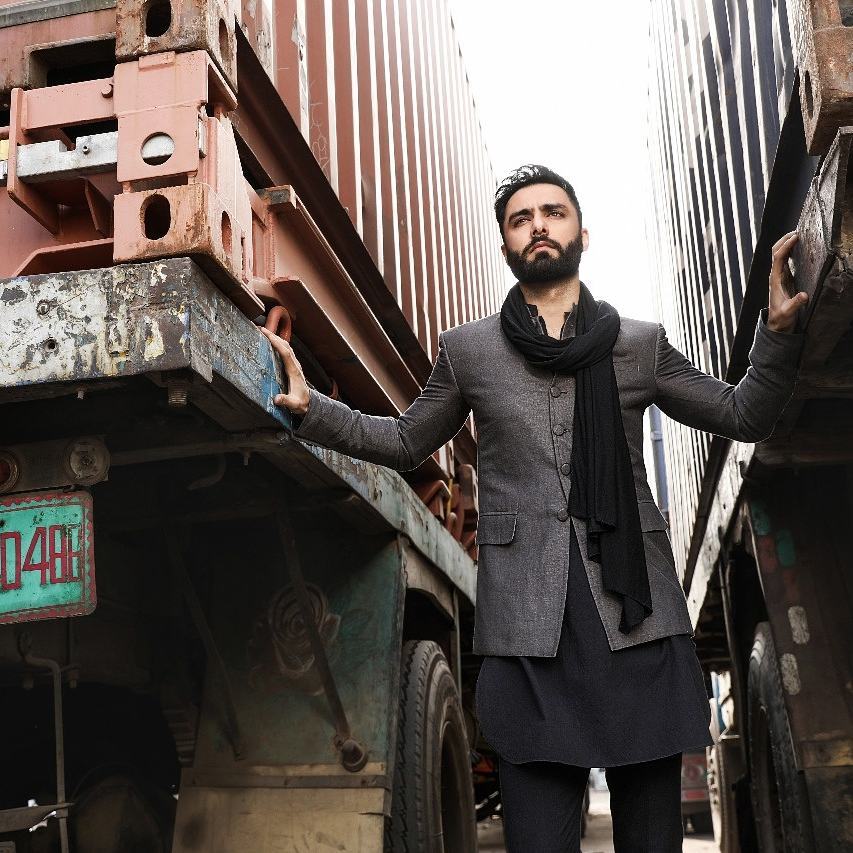 A Closer Look on the Style Icon Ahmed Ali Akbar – Dashing Photos